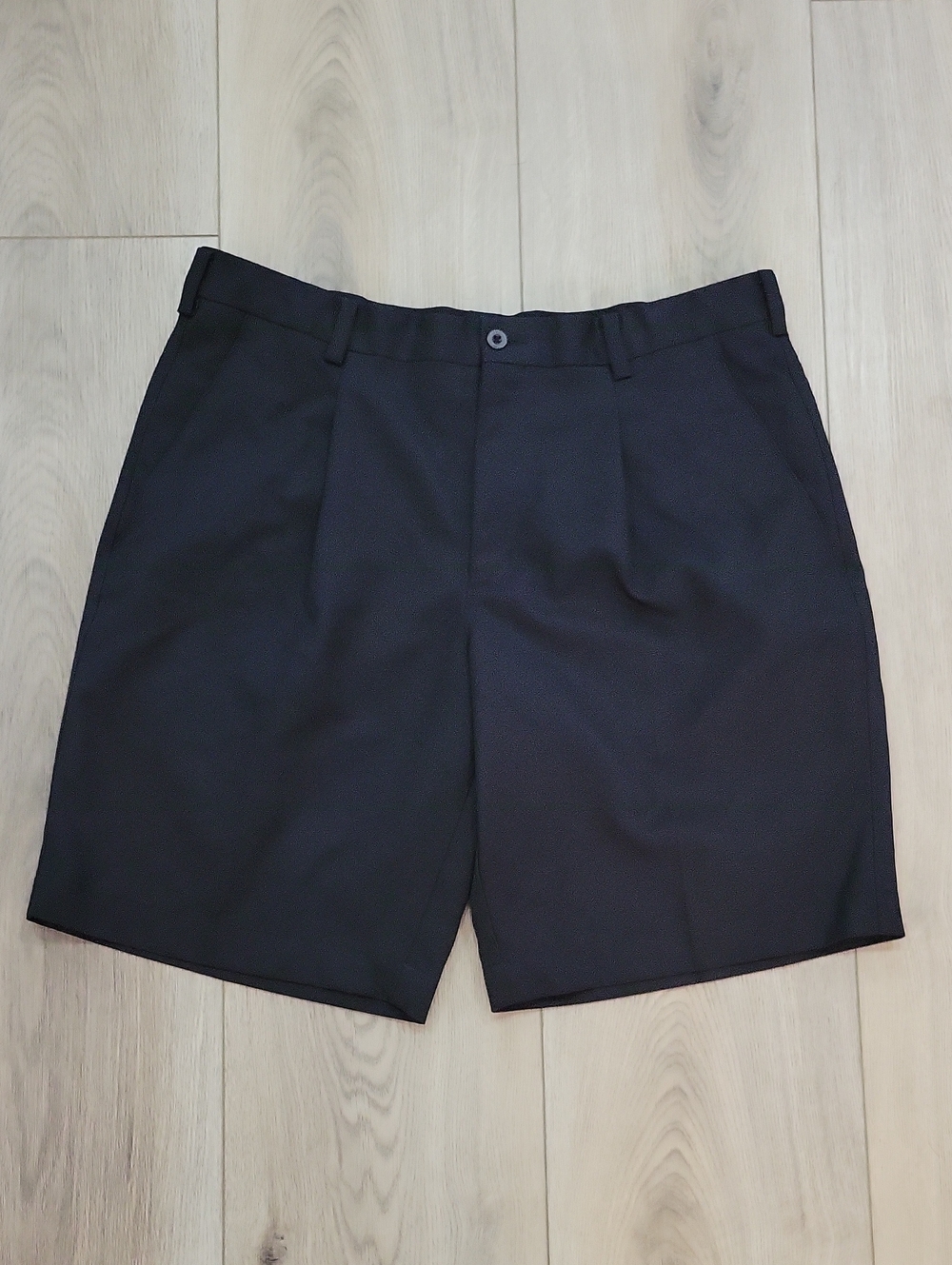 Nike Men's Black Flat-Front Shorts